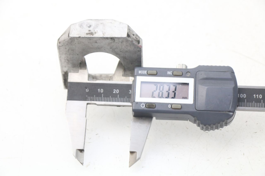 photo de KETTINGSPANNER SUZUKI GSX-R GSXR 600 (2001 - 2003) - Detail van het onderdeel