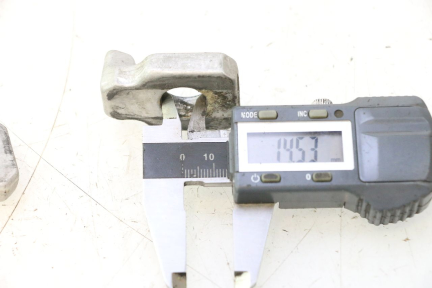 photo de KETTINGSPANNER RIEJU MRT PRO SUPERMOTARD 50 (2007 - 2018) - Andere kijkhoek