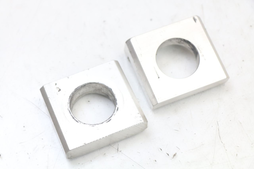 photo de KETTINGSPANNER YAMAHA FZ1 FAZER 1000 (2007 - 2009) - Andere kijkhoek