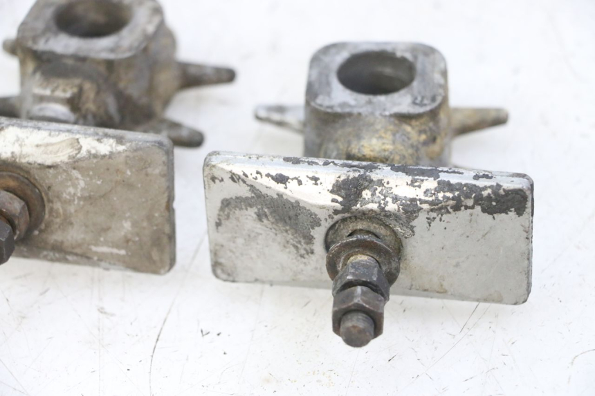 photo de KETTINGSPANNER YAMAHA FZS FAZER 600 (2001 - 2003) - Bevestigingspunten