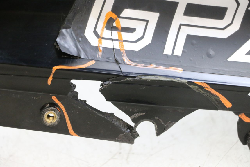 photo de VORKKOP KAWASAKI GPZ RX 1000 (1986 - 1988) - Focus op structuur