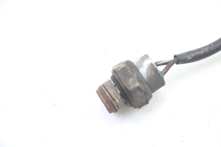 photo de THERMISCHAKELAAR SUZUKI BURGMAN 125 (2007 - 2014) - Detail van het onderdeel