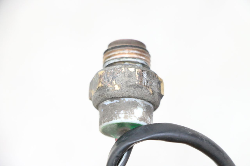 photo de THERMISCHAKELAAR SUZUKI BURGMAN 125 (2007 - 2014) - Detail van het onderdeel