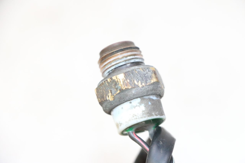 photo de THERMISCHAKELAAR SUZUKI BURGMAN 125 (2007 - 2014) - Zoom op gebruiksstaat