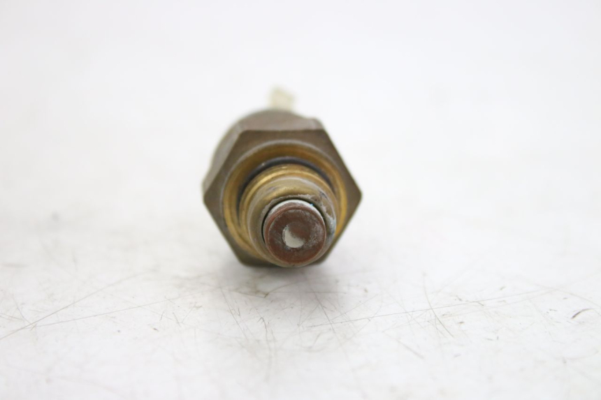 photo de THERMOCONTACT YAMAHA FZS FAZER 600 (1998 - 2001) - Zoom op gebruiksstaat