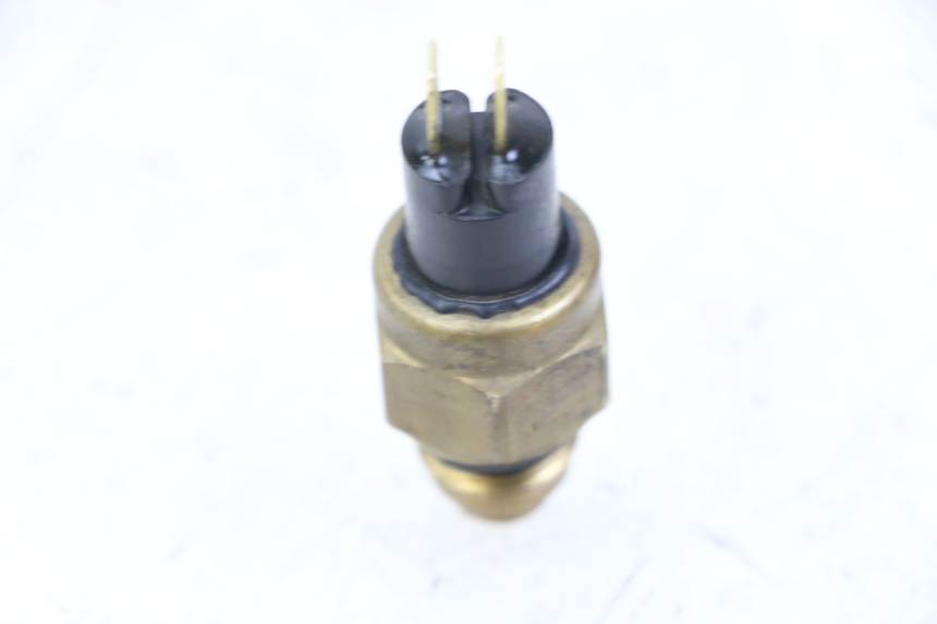 photo de THERMISCHAKELAAR KYMCO GRAND DINK 125 (2008 - 2014) - Detail van het onderdeel