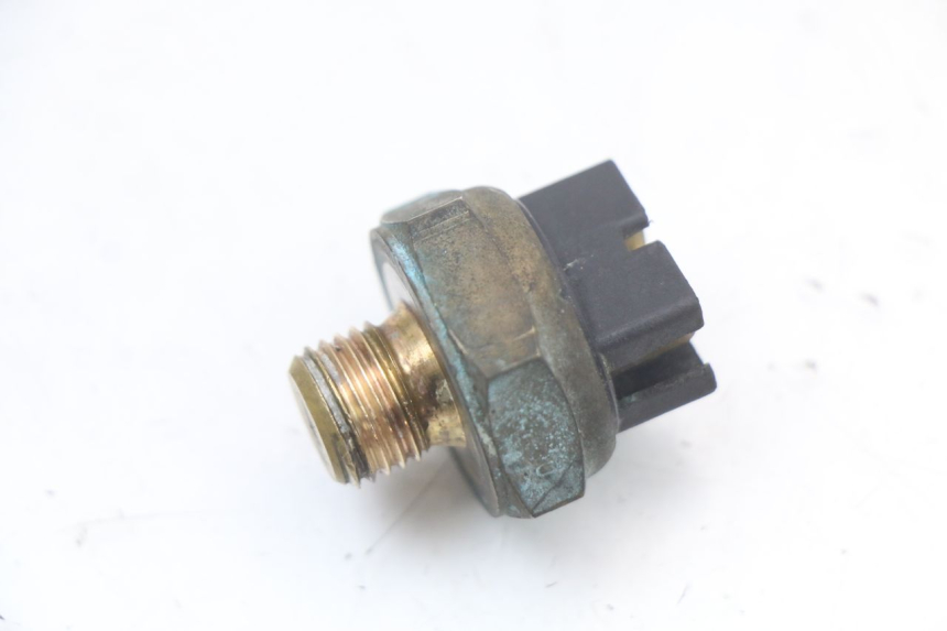 photo de THERMISCHAKELAAR APRILIA SCARABEO GT 125 (1999 - 2007) - Detail van het onderdeel