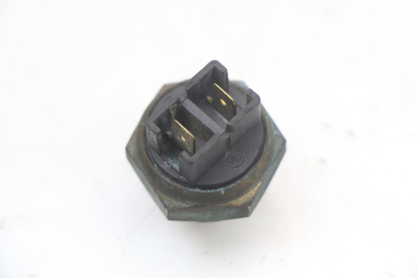 photo de THERMISCHAKELAAR APRILIA SCARABEO GT 125 (1999 - 2007) - Zoom op gebruiksstaat