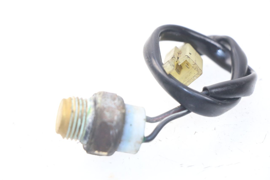 photo de THERMISCHAKELAAR SUZUKI UC EPICURO 125 (1999 - 2003) - Zoom op gebruiksstaat