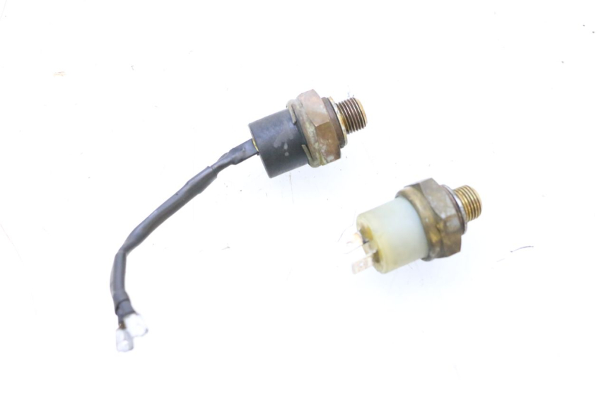 photo de THERMOCONTACT YAMAHA YP MAJESTY 125 (1998 - 2001) - Detail van het onderdeel