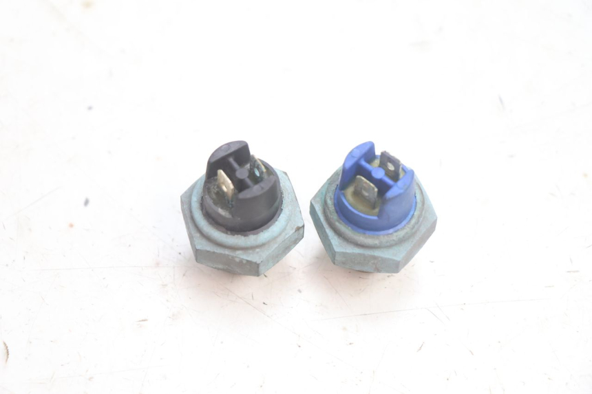 photo de THERMOCONTACT YAMAHA YP MAJESTY 125 (2002 - 2006) - Detail van het onderdeel
