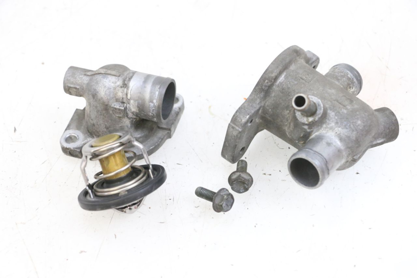 photo de THERMOSTAAT SUZUKI DL V STROM 1000 (2002 - 2007) - Technische close-up