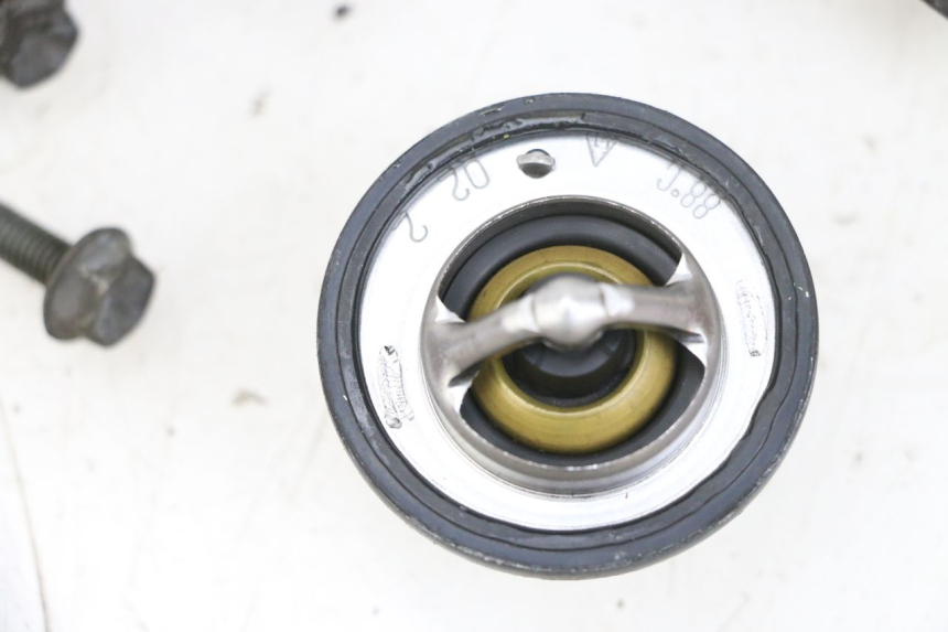 photo de THERMOSTAAT SUZUKI DL V STROM 1000 (2002 - 2007) - Overzicht