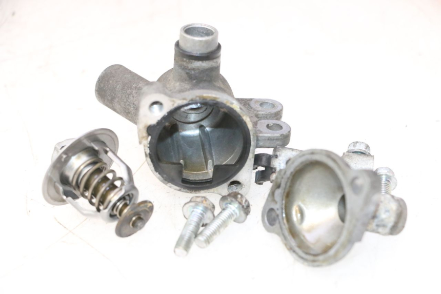 photo de THERMOSTAAT HONDA FES PANTHEON 125 (2003 - 2007) - Hoofdaanzicht