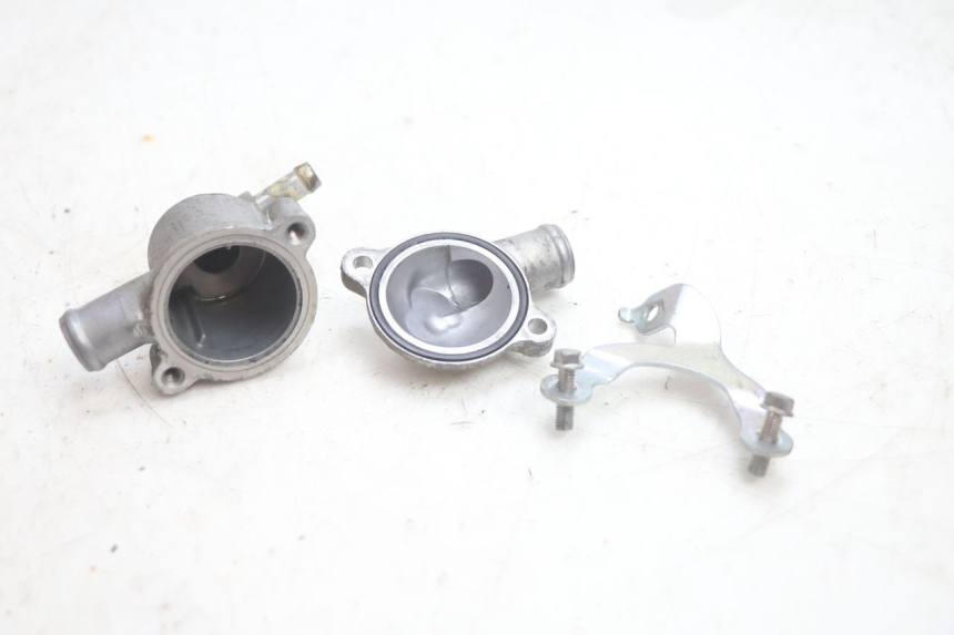 photo de THERMOSTAAT HONDA FJS SILVER WING SILVERWING 400 (2005 - 2008) - Detail van het onderdeel