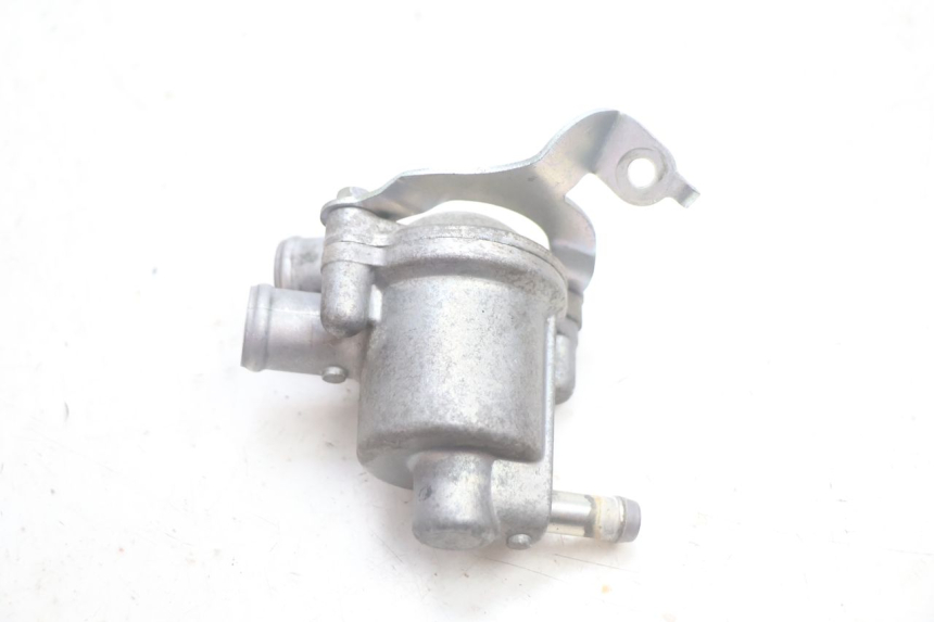 photo de THERMOSTAAT HONDA FJS SILVER WING SILVERWING 400 (2005 - 2008) - Bevestigingspunten