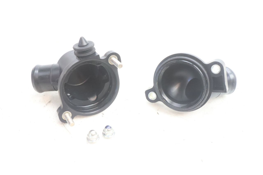 photo de THERMOSTAAT YAMAHA FZ8 800 (2010 - 2016) - Detail van het onderdeel