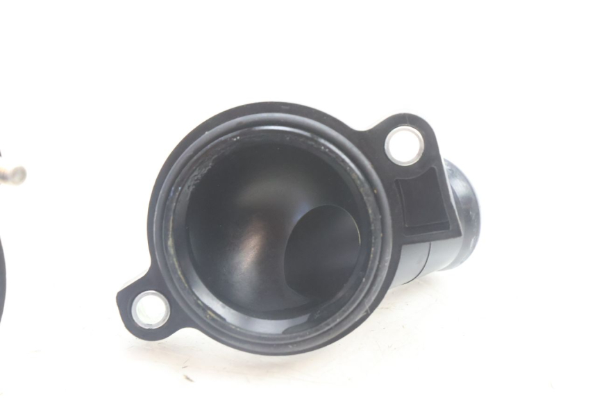 photo de THERMOSTAAT YAMAHA FZ8 800 (2010 - 2016) - Andere kijkhoek