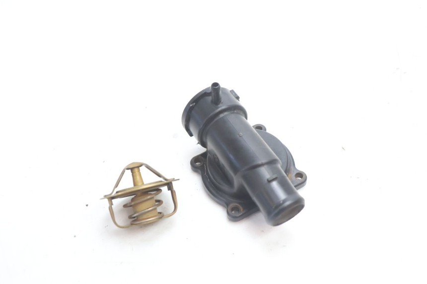 photo de THERMOSTAAT KAWASAKI GPX F ZX750F 750 (1986 - 1990) - Detail van het onderdeel