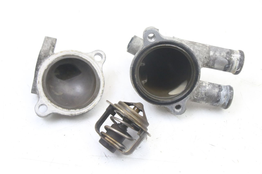 photo de THERMOSTAAT HONDA VT C2 SHADOW 750 (1997 - 2001) - Hoofdaanzicht