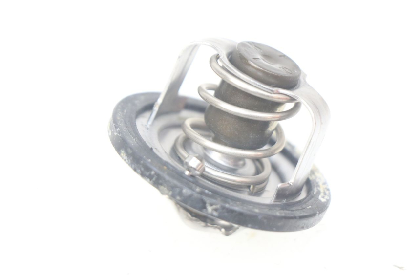 photo de THERMOSTAAT YAMAHA MT-07 MT07 ABS 700 (2014 - 2017) - Detail van het onderdeel