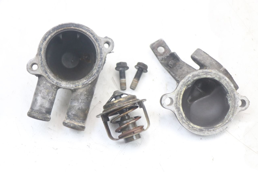 photo de THERMOSTAAT HONDA NTV DEAUVILLE 650 (1998 - 2001) - Detail van het onderdeel