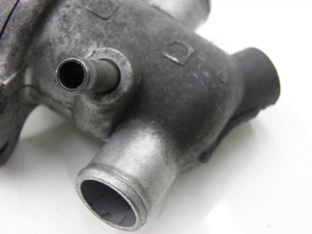 photo de THERMOSTAAT SUZUKI SV S 650 (2003 - 2009) - Zoom op gebruiksstaat
