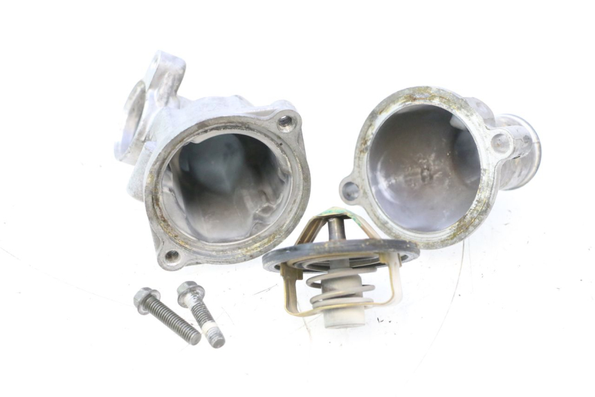 photo de THERMOSTAAT YAMAHA YZF R GENESIS 750 (1993 - 1998) - Hoofdaanzicht