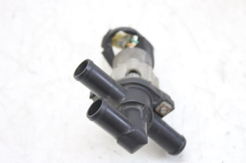 photo de THERMOSTAAT YAMAHA YZF R1 1000 (2007 - 2008) - Staat van het oppervlak