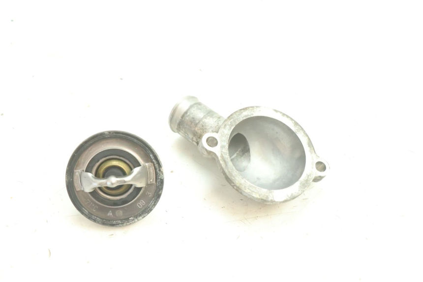 photo de THERMOSTAAT YAMAHA YZF R6 600 (2008 - 2009) - Hoofdaanzicht