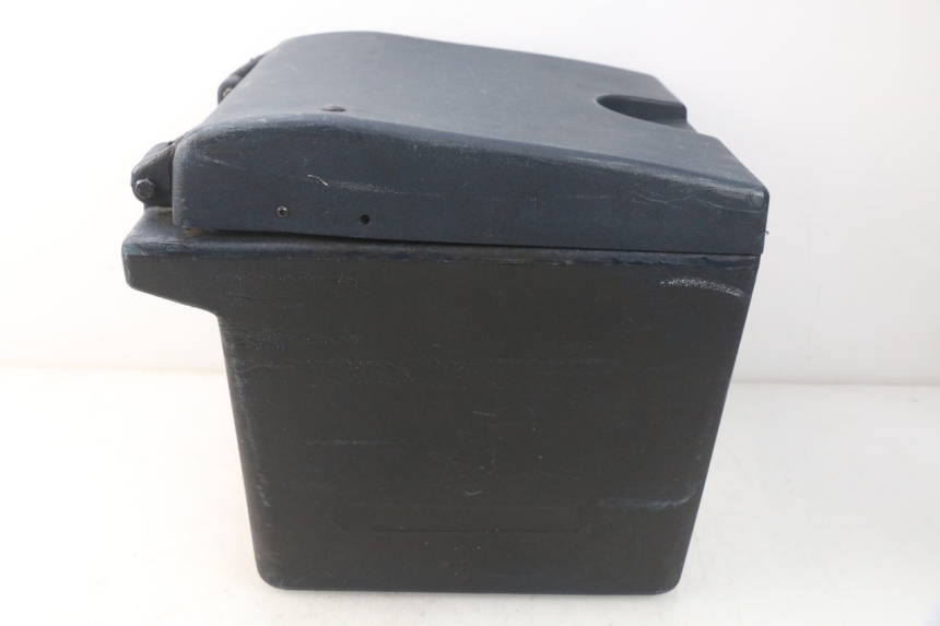 photo de TOPCASE KYMCO AGILITY 4T 50 (2005 - 2018) - Hoofdaanzicht