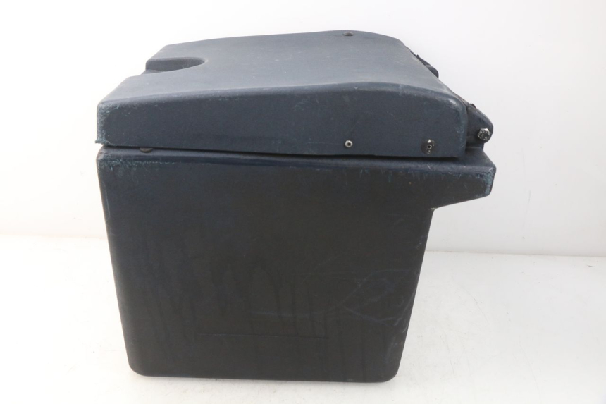 photo de TOPCASE KYMCO AGILITY 4T 50 (2005 - 2018) - Andere kijkhoek