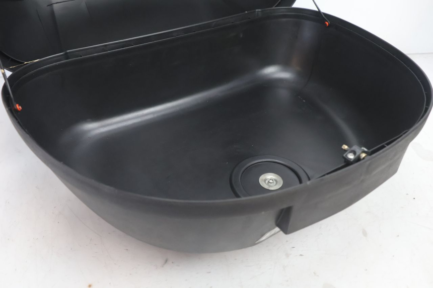 photo de TOPCASE KYMCO AGILITY 4T 50 (2005 - 2018) - Bevestigingspunten