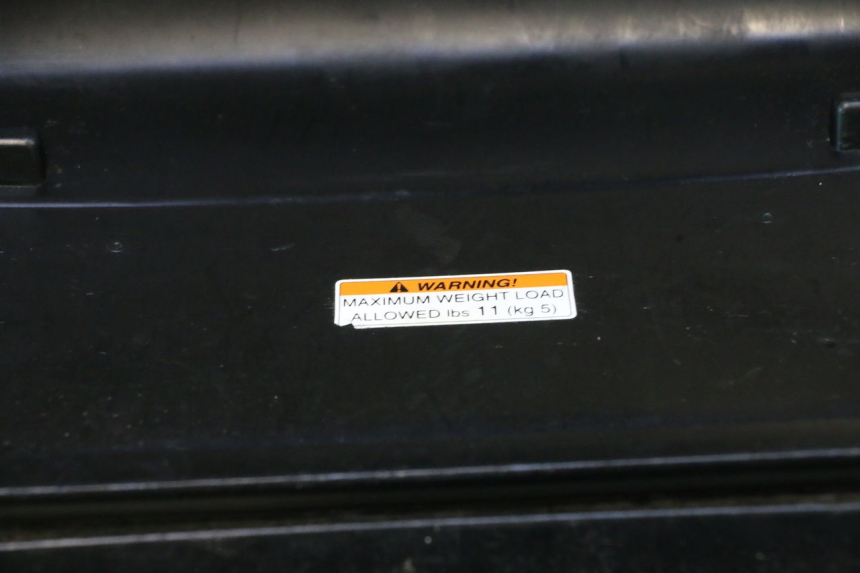 photo de TOPCASE APRILIA ATLANTIC S 125 (2010 - 2013) - Alternatieve hoek