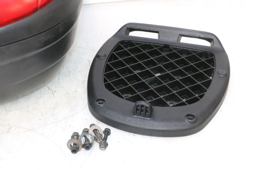 photo de TOPCASE APRILIA ATLANTIC S 125 (2010 - 2013) - Zoom op gebruiksstaat