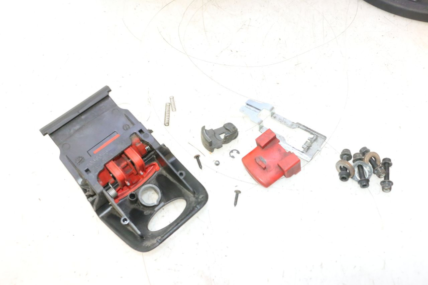 photo de TOPCASE APRILIA ATLANTIC S 125 (2010 - 2013) - Andere kijkhoek
