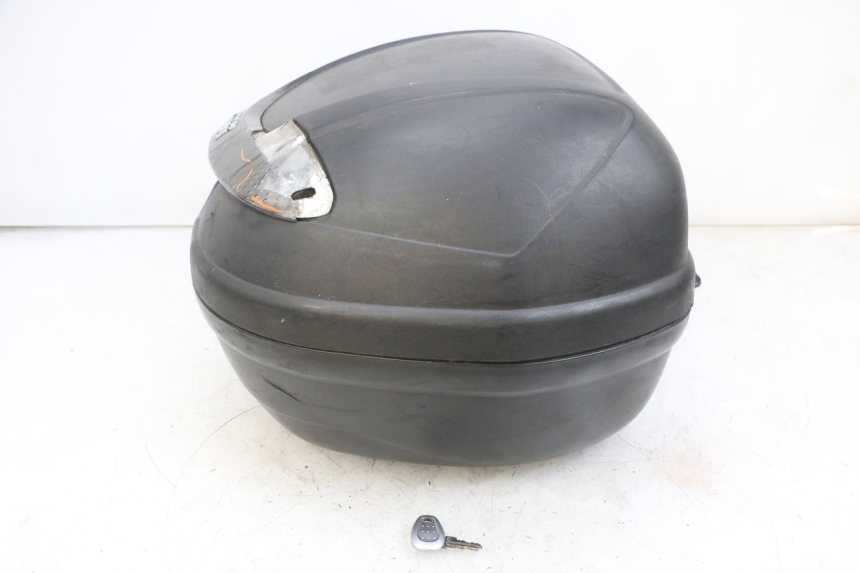 photo de TOPCASE PEUGEOT DJANGO 4T 50 (2014 - 2019) - Profielaanzicht