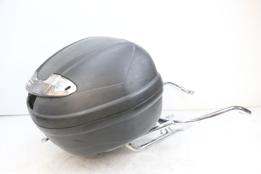 photo de TOPCASE PEUGEOT DJANGO 4T 50 (2014 - 2019) - Zoom op gebruiksstaat