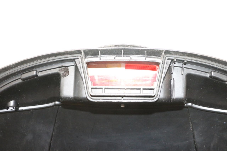 photo de TOPCASE PEUGEOT ELYSTAR 50 (2002 - 2014) - Zoom op gebruiksstaat