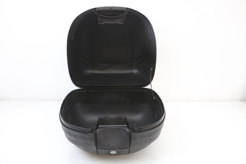 photo de TOPCASE PEUGEOT KISBEE 4T 50 (2018 - 2022) - Bevestigingspunten