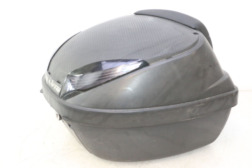 photo de TOPCASE PEUGEOT KISBEE 4T 50 (2023 - 2026) - Kenmerkende details