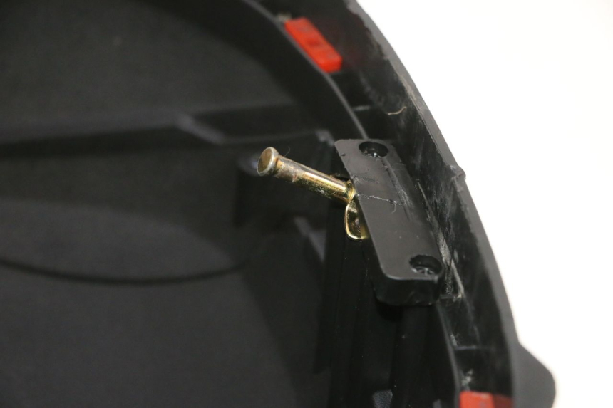 photo de TOPCASE PEUGEOT KISBEE 4T 50 (2023 - 2026) - Andere kijkhoek