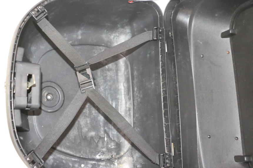photo de TOPCASE PEUGEOT KISBEE 4T 50 (2023 - 2026) - Technische close-up