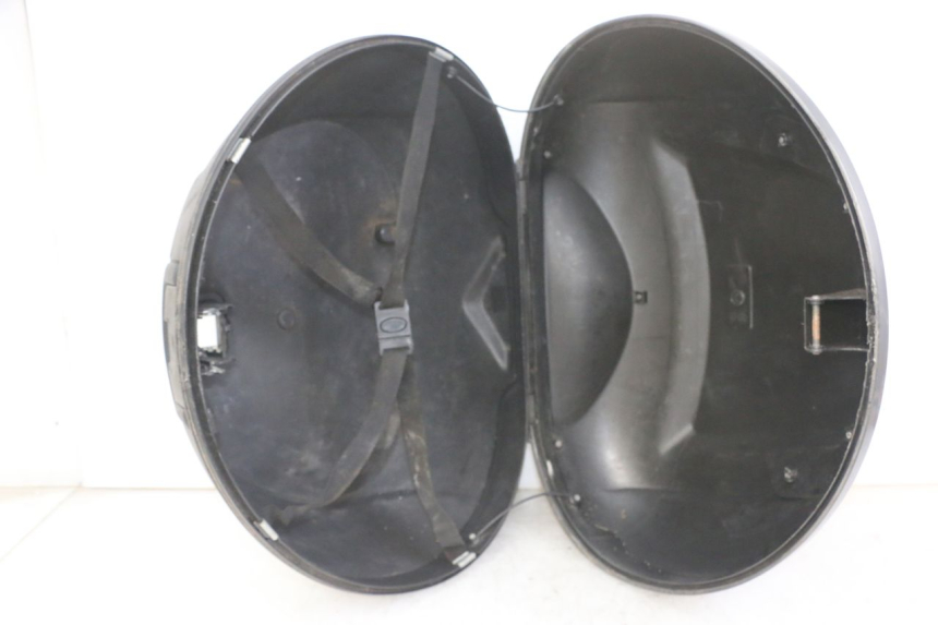 photo de TOPCASE PIAGGIO MP3 LT 300 (2010 - 2016) - Zoom op gebruiksstaat