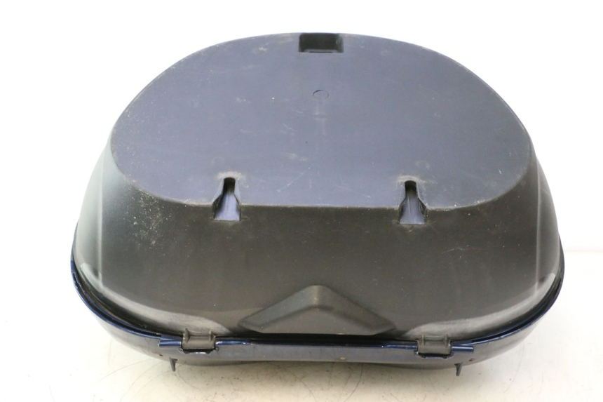 photo de TOPCASE PIAGGIO MP3 LT 400 (2007 - 2012) - Detail van het onderdeel