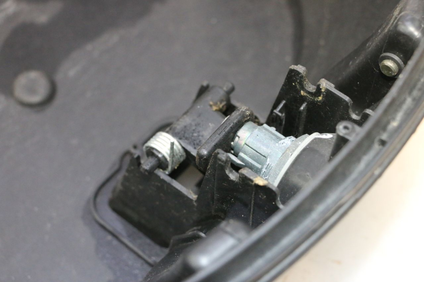 photo de TOPCASE PIAGGIO MP3 LT 400 (2007 - 2012) - Gecontroleerd onderdeel