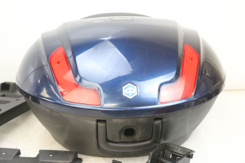 photo de TOPCASE PIAGGIO MP3 RL 250 (2006 - 2010) - Zoom op componenten