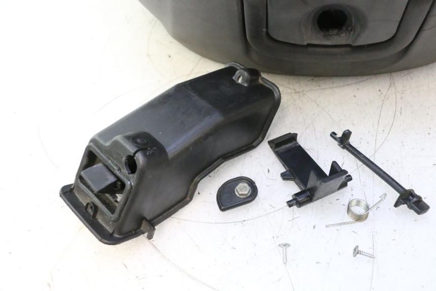 photo de TOPCASE PIAGGIO MP3 125 (2006 - 2014) - Aanvullende foto
