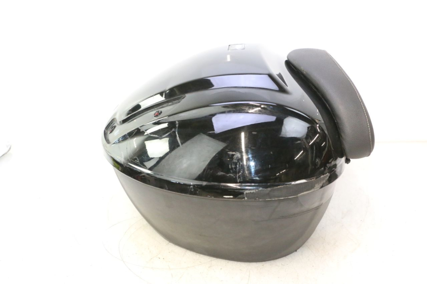 photo de TOPCASE PIAGGIO MP3 125 (2006 - 2014) - Focus op structuur