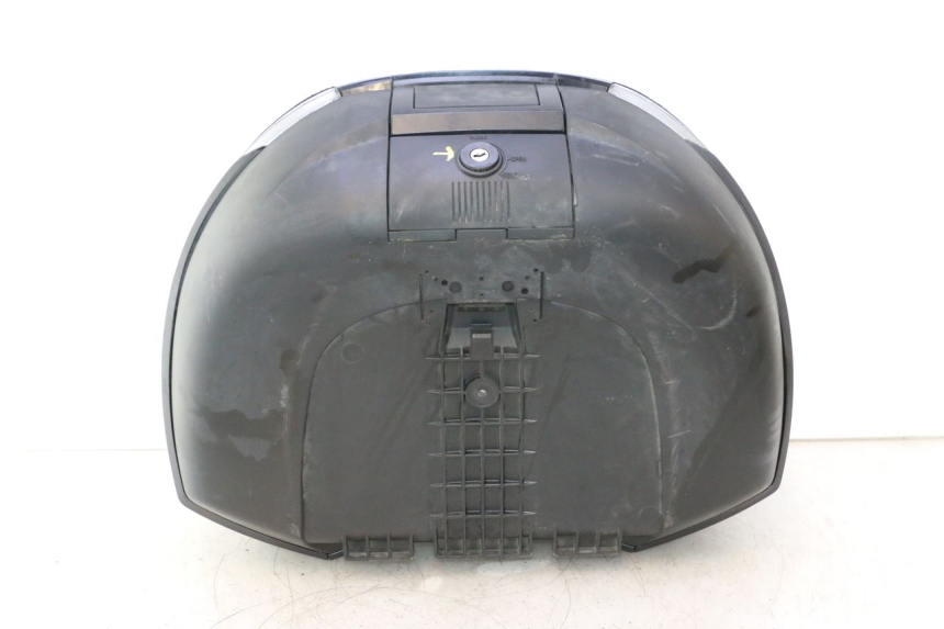 photo de TOP CASE PIAGGIO MP3 500 (2016 - 2018) - Detail van het onderdeel